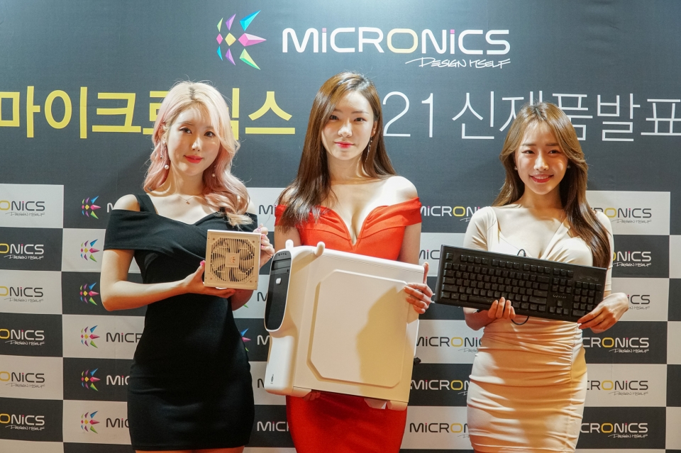 한미마이크로닉스는 28일, 서울 63빌딩 63컨벤션센터에서 ‘2021 마이크로닉스 신제품 발표회’를 개최했다. [사진=한미마이크로닉스]