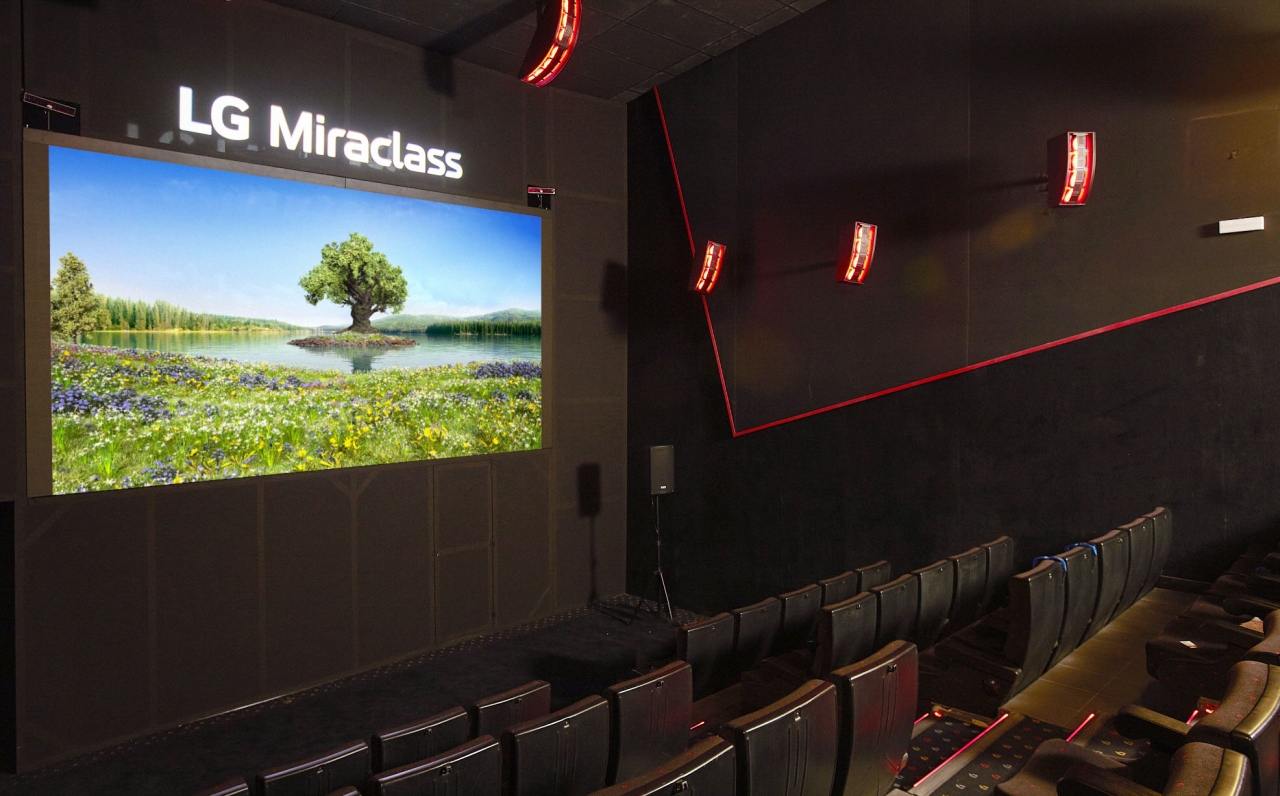 스페인 영화관 체인 오데온 멀티시네스가 빌라노바 극장에 시네마 LED 디스플레이 제품인 LG 미라클래스를 활용, 프리미엄 상영관을 조성했다. [사진=LG전자]