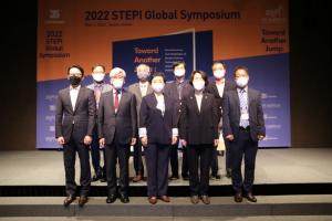 “한국, 디지털 경제 리더국가 될 것”