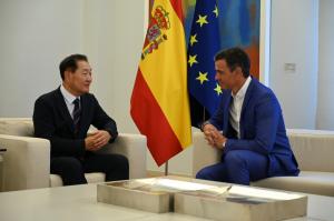삼성전자, 스페인 총리 접견…2030부산엑스포 유치 지원