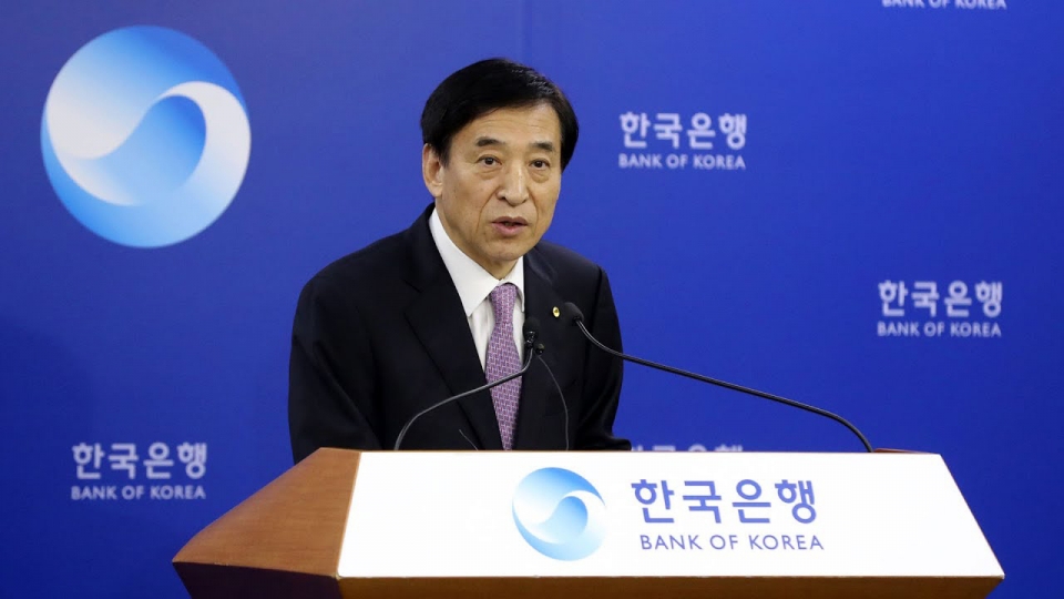 한국은행이 심각한 경기 둔화를 감안해 기준금리는 1.25%로 인하했다. 이주열 한은 총재가 금리 인하 배경을 설명했다. [사진=한국은행]