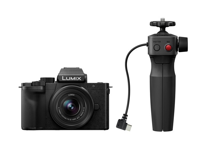 파나소닉코리아는 콤팩트 미러리스 카메라 루믹스 DC-G100D를 출시했다.